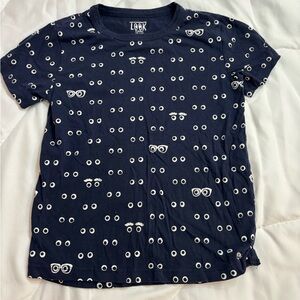 Adorable Navy Blue Kids Tee with White Eye Print size 6/7